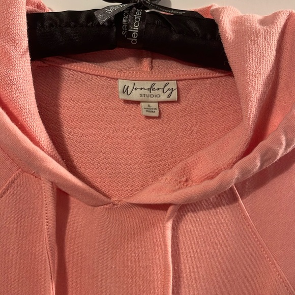 NWT Wonderly Studio Pink Peony Adore Texture Hooded Sweatshirt - Picture 6 of 16
